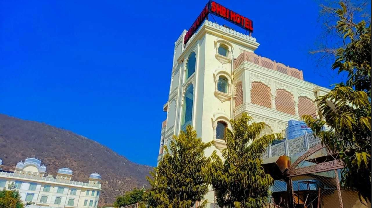 shrihotel-1